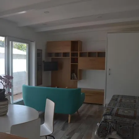 Appartement Lungomare 2 *